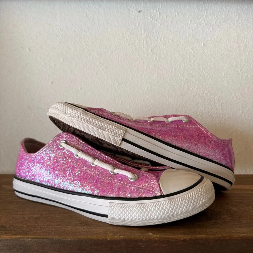 Converse Sneakers Junior Size 3.5 Chuck Taylor All Star Ox Pink Glitter 665978C